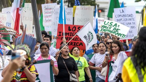 Una marcha contra las leyes de inmigración de Florida