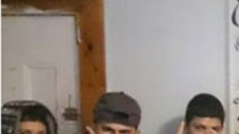 Melvi-Amador Rios aparece en esta foto incluida por las autoridades al centro debajo.