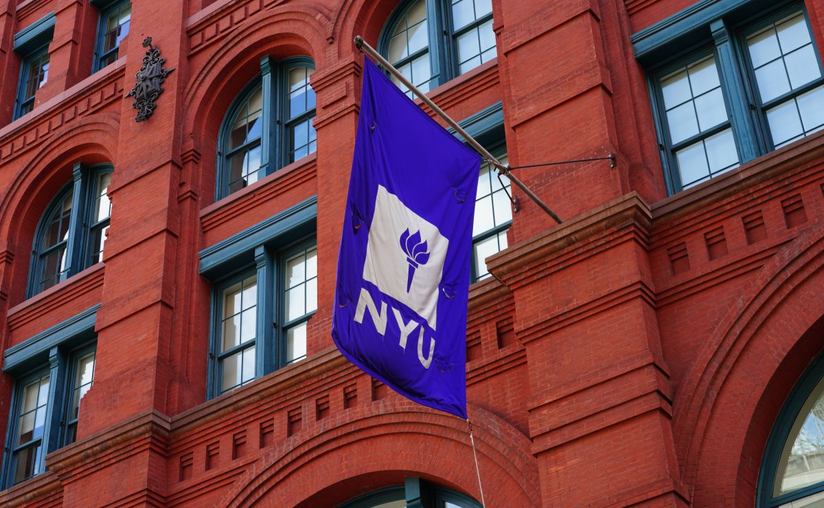 Philanthropic couple donates $200 million to New York University School of Medicine to offer free tuition