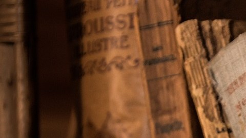 El libro debió haber sido devuelto el 10 de diciembre de 1903.