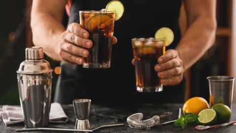 Pepsi está decidida a demostrar que su bebida es el mejor acompañante del ron-cola