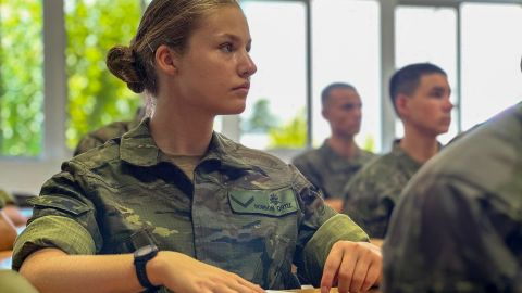 La princesa Leonor en uniforme.