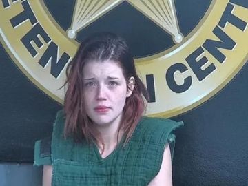 La madre fue interrogada por la policía y detenida el domingo en la noche.