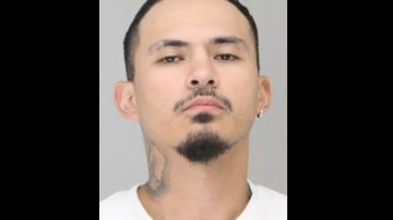 Contreras fue arrestado el mismo día y fue acusado de agresión agravada, conducta mortal e intento de robo en una vivienda.
