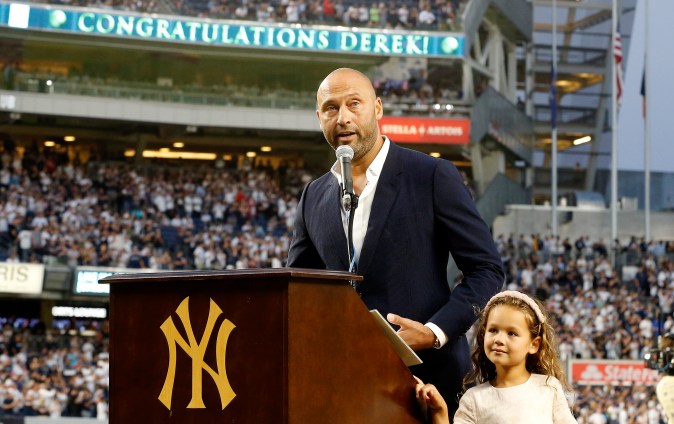 El miembro del Salón de la Fama del béisbol y leyenda de los New York Yankees, Derek Jeter, volverá a la organización de sus amores para participar en su primer