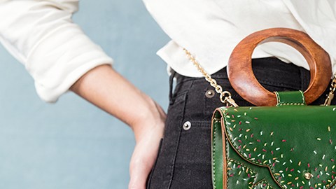 La "Emma Cactus Leather Bag" sorprendió al jurado de los premios, conformado por la experta en tendencias Dayna Isom Johnson y la reconocida actriz, empresaria, productora y diseñadora de calzado Sarah Jessica Parker.
