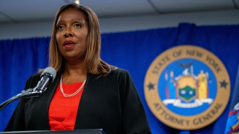 Letitia James señaló que capturaron a los seis ladrones en medio de la tasa de hurto mayor más alta de NYC.