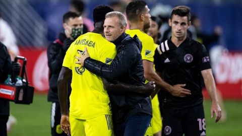 "No les tenemos miedo a Messi": DT del Nashville picó la previa de la final de la Leagues Cup ante Inter Miami