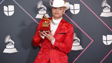 Eduin Caz en los premios Latin Grammy 2021.