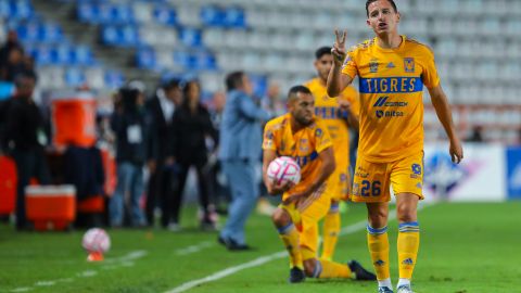 El exjugador de los Tigres demandó al club por $13 millones de dólares.