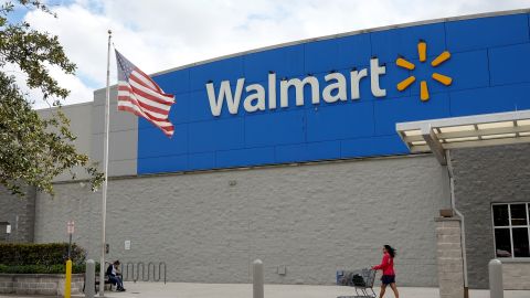 Anu Awasthi desapareció de un Walmart de Florida.