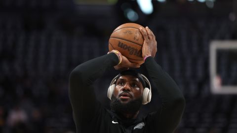 LeBron James busca adaptarse a los importantes cambios que tendrá la nueva temporada de NBA