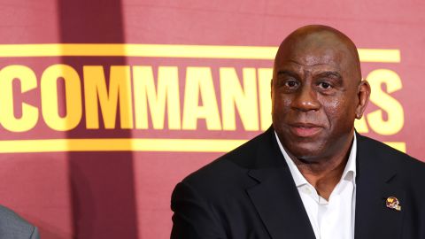 "Hoy serían $5 mil millones dólares": Magic Johnson reveló por qué perdió el negocio de su vida