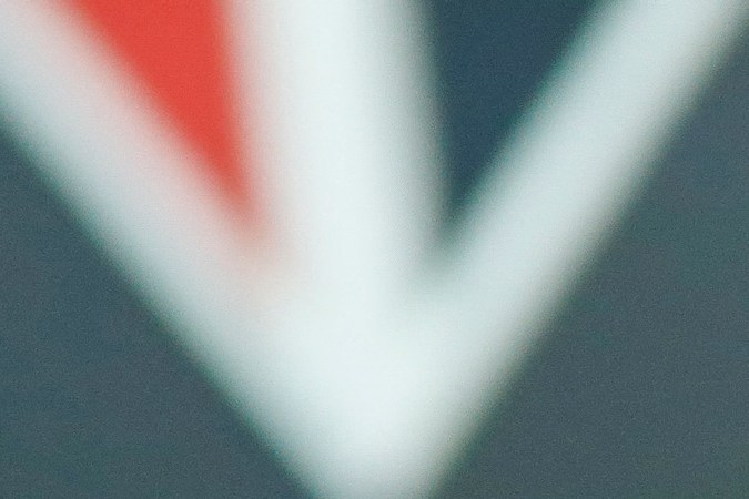 A James Rodríguez se le vio alegre y animado durante la rueda de prensa. FOTO: MIGUEL SCHINCARIOL/AFP via Getty Images.