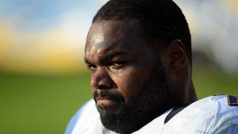 Michael Oher protagonista de "The Blind Side" demandó a sus padres adoptivos para que le paguen por las ganancias de la película