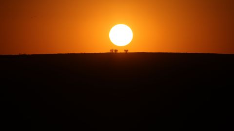 Se anticipa que las temperaturas superarán los 120 grados Fahrenheit.