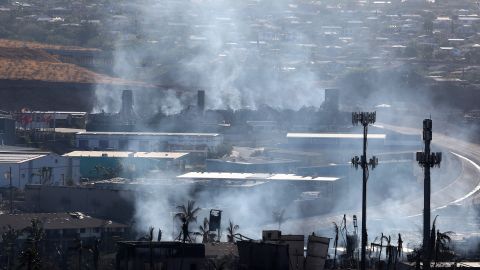 La ciudad turística de Lahaina fue completamente destruida por las llamaradas,