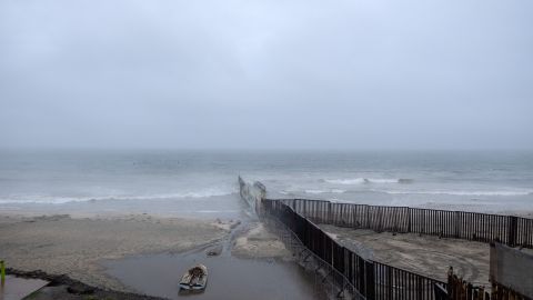 MEXICO-WEATHER-STORM-HILARY