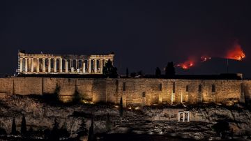 GREECE-FIRE-ENVIRONMENT-CLIMATE-WEATHER-MIGRATION