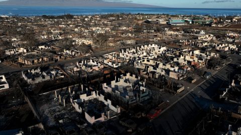 En la imagen se muestra la devastación de Hawaii por los incendios.