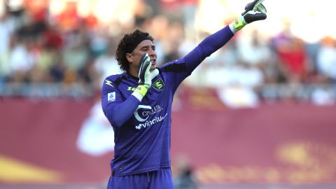 El portero mexicano se mantiene como una figura determinante dentro del Salernitana.