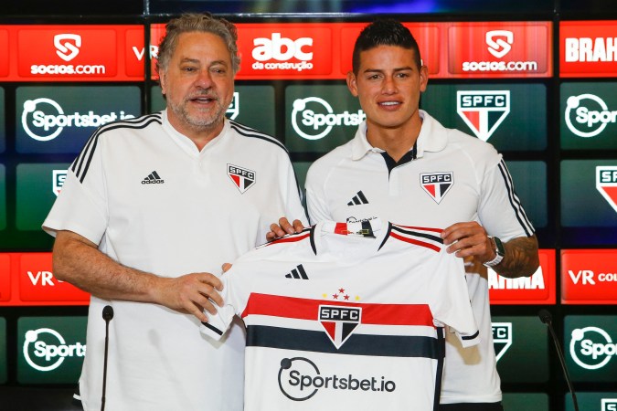 El colombiano James Rodríguez no ha dudado en sacar a relucir su pasado como carta de presentación en el Sao Paulo, al recordar que jugó en grandes clubes como el Real Madrid y Bayern Múnich, lo que demuestra que está calificado para ayudar al equipo brasileño a ganar todos los títulos posibles