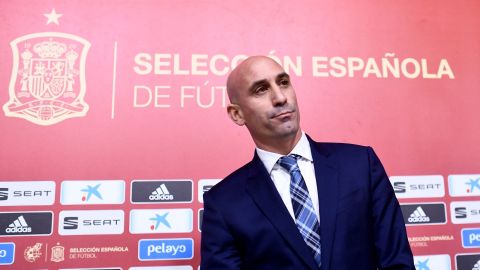 Siguen los problemas para Luis Rubiales: Fiscalía de España ya tiene tres denuncias por el beso a Jenni Hermoso