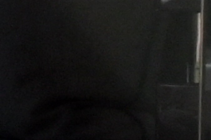 Demi Moore fue captada en Grecia luciendo un bikini, chiquito, en color celeste.