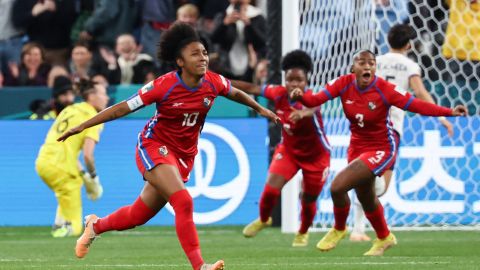 Video: Marta Cox firma un increíble gol de tiro libre y acaba con la sequía goleadora de Panamá en el Mundial femenino