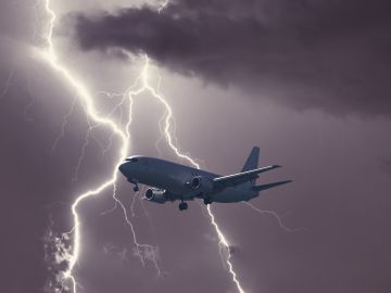 Tormenta Idalia: Qué es el "fuego de San Telmo", el fenómeno que pudo