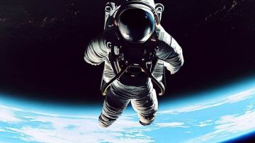 Un astronauta flotando en el espacio. Ilustración BNG