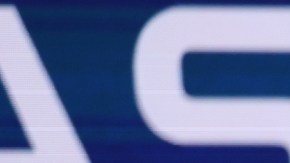 El español Carlos Alcaraz tuvo que trabajar duro para vencer al británico Daniel Evans