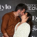 El bailarín Toni Costa junto a Adamari López en 2020.