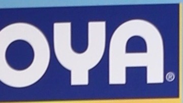 El presentador colombiano Luis Alfonso Borrego junto a Carolina Sandoval.