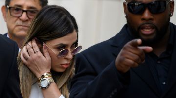 Emma Coronel, esposa del Chapo Guzmán, reapareció en un concierto en Los Ángeles tras salir de la cárcel