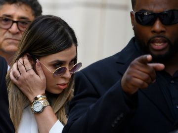 Emma Coronel, esposa del Chapo Guzmán, reapareció en un concierto en Los Ángeles tras salir de la cárcel