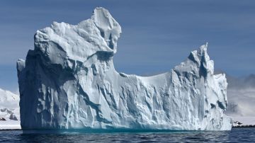 Cada vez hay menos hielo en la Antártica.