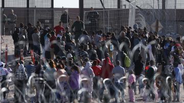 Estados Unidos advirtió a los migrantes ante el posible e inminente cierre del gobierno previsto para este fin de semana