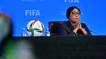 Fatma Samoura durante un congreso de la FIFA.