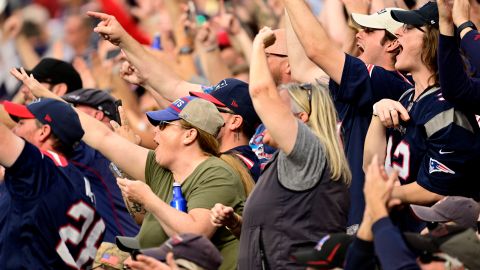 El fanático fallecido Mooney estuvo abonado en las gradas del Gillette Stadium por más de 30 años.