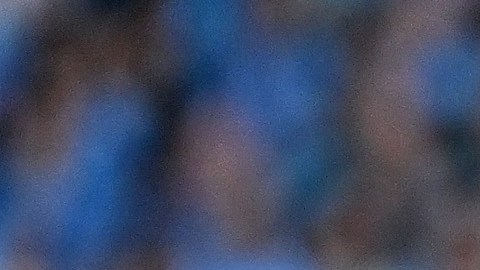 Hirving Lozano en un partido entre el Napoli y Fiorentina en la pasada temporada.
