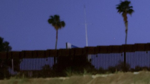 Migrantes fueron atacados con armas de fuego en la frontera de México con Estados Unidos: dos muertos