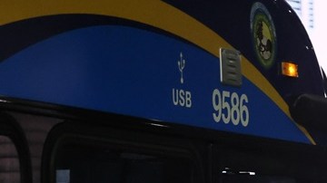 "Es un juego limpio", dijo un excandidato a contralor de Nueva York sobre el "bombardeo" a los migrantes