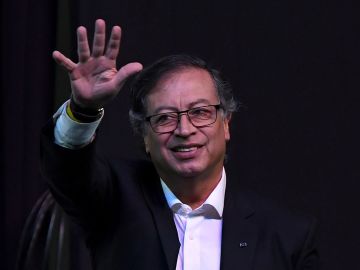 Publicaron audios que evidencian la participación de la esposa de un narcotraficante en la campaña de Gustavo Petro en Colombia
