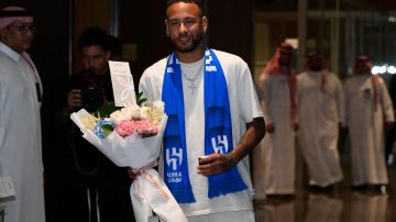 Neymar se divirtió con baile incluído en la jornada de celebración en Arabia Saudita [Video]