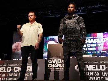 El boxeador argentino consideró que Charlo tiene todo para vencer al Canelo.