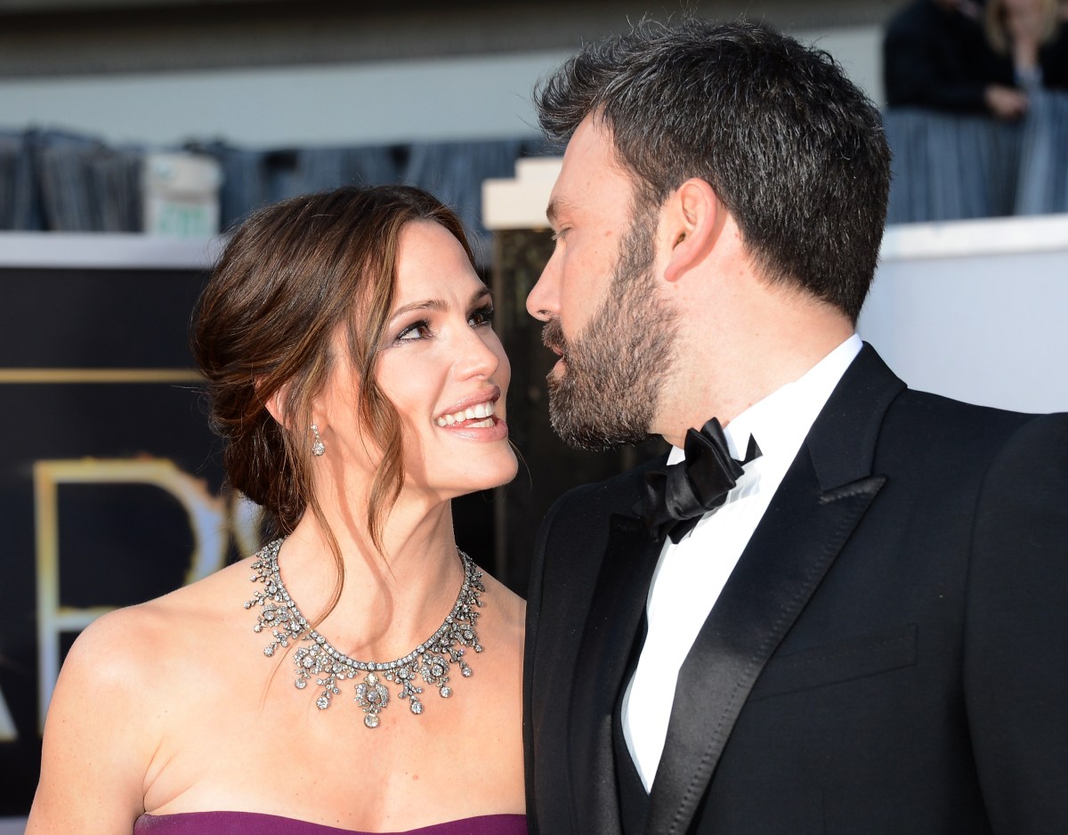 Ben Affleck Fue Visto Muy Cariñoso Con Su Ex Jennifer Garner ¿qué Pasó Con Jlo El Diario Ny 4661