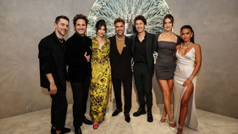 Luis Gerardo Méndez, Diego Boneta, Bárbara López, Alejandro Fernández, Juan Pa Zurita, Valentina Ferrer y Antonella Roccuzzo.