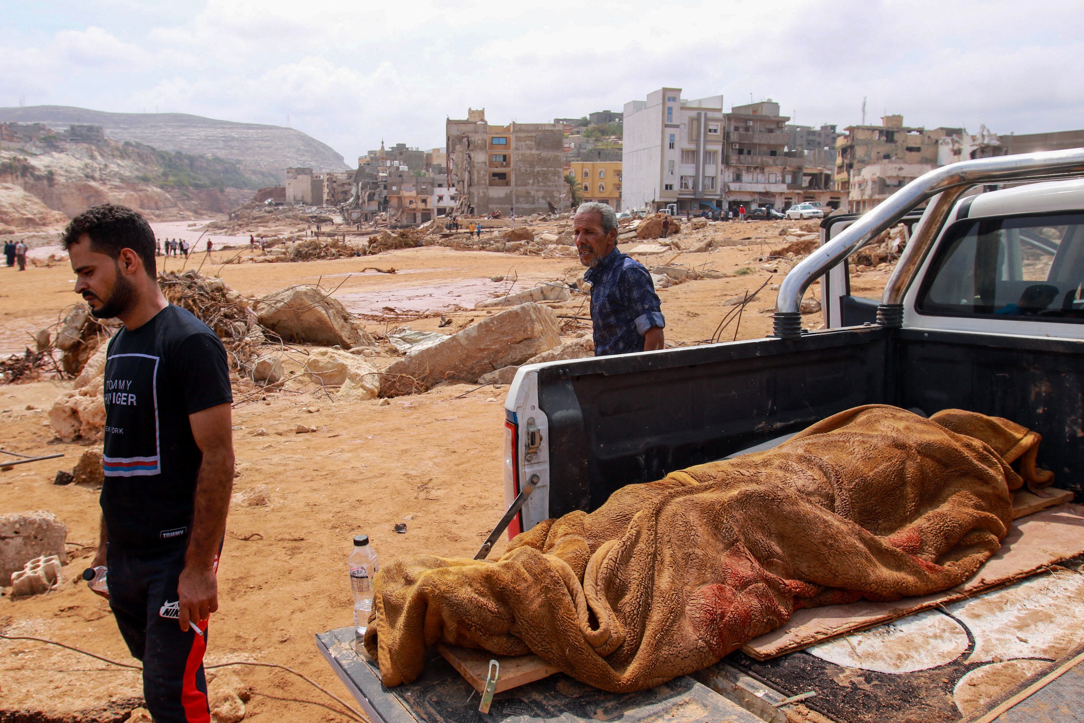 Libia: Más De 6,000 Muertos Por Las Inundaciones; Reportan Las Morgues ...