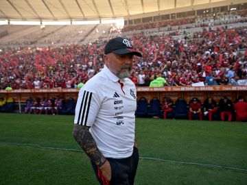 El entrenador argentino aseguró que no abandonará al Flamengo a pesar de sus resultados.